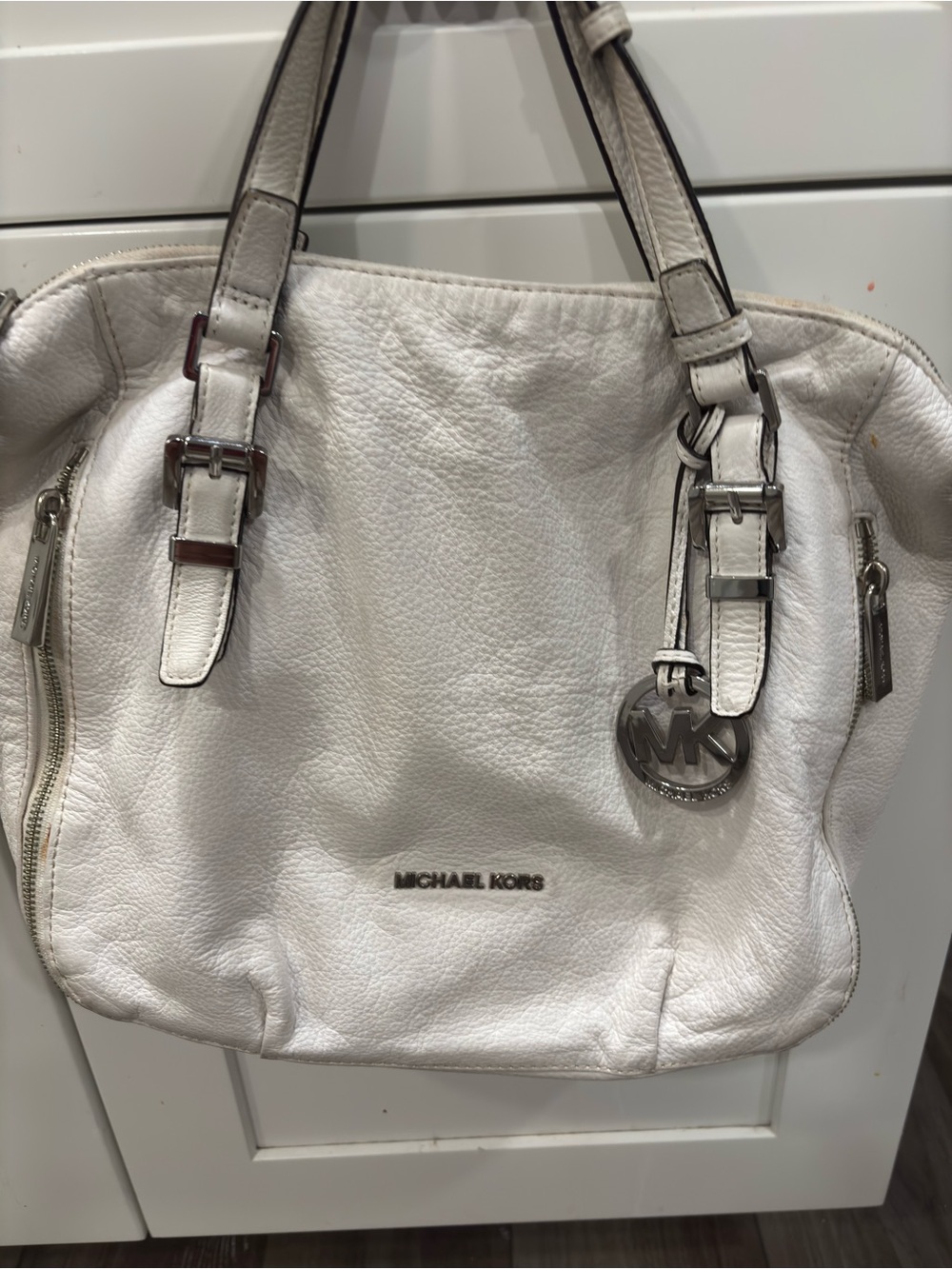 Michael Kors White Pebbled Leather Tote Shoulder Bag Silver Logo Charm callout